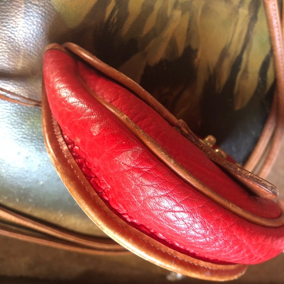 ‼️SOLD‼️🌻🦆 VINTAGE DooneyBourke Belt Bag🌻🦆 - Picture 7 of 11